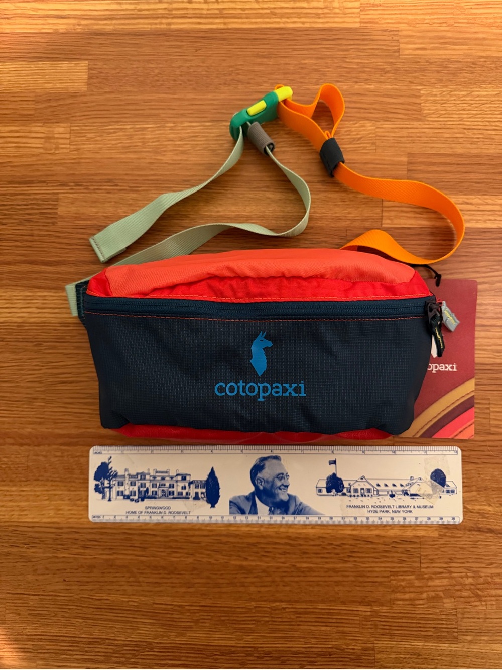 cotopaxi Navy & Red Bataan Del Día Hip Fanny Pack with Mint Strap 3L - Picture 2 of 9